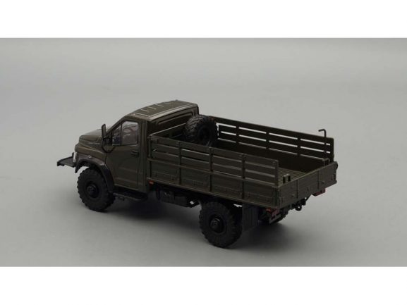 Грузовик ГАЗон Next C41A23 бортовой (хаки)-фото2