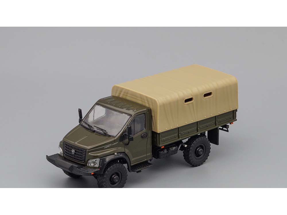 Грузовик ГАЗон Next C41A23 бортовой с тентом (хаки)-фото1