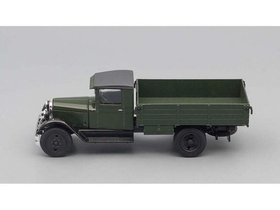 Грузовик ЗИС-3 (АМО-3) бортовой (зеленый)-фото3