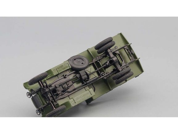 Грузовик ЗИС-32 бортовой (зеленый)-фото4