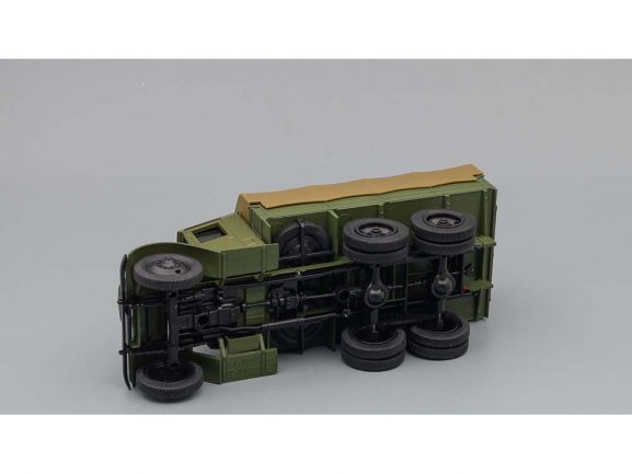 Грузовик ЯГ-10 бортовой с тентом (оливковый светлый)-фото6