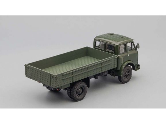Грузовик МАЗ-500 бортовой (темно-зеленый)-фото2