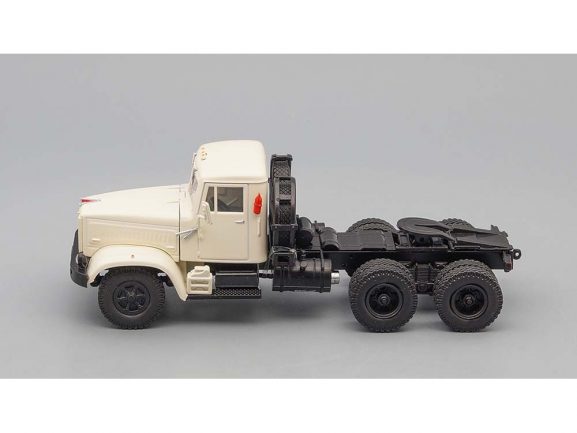 Седельный тягач КрАЗ-258Б1 (1987-1993) (белый)-фото3