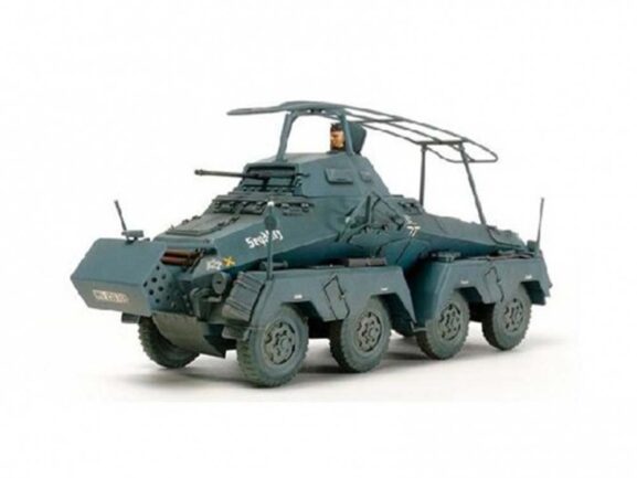 Немецкий восьмиколесный БТР Sd.Kfz.232 с 1 фигурой-фото2