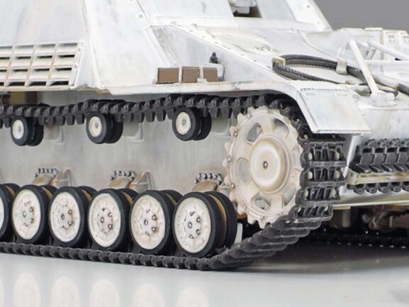 Немецкий тяжелый истребитель танков САУ Sd.Kfz.164 Nashorn (Насхорн)-фото4