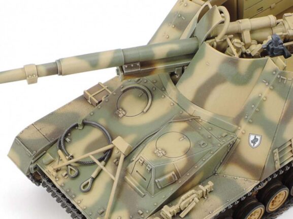 Немецкий тяжелый истребитель танков САУ Sd.Kfz.164 Nashorn (Насхорн)-фото6