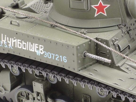 Американский легкий танк M3 Stuart (Стюарт) с фигурой командира-фото5