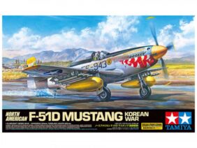 Истребитель P-51D (F-51D) Mustang Корейская война (1:32)-фото1