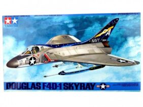 Американский палубный истребитель Douglas F4D-1 Skyray (1:48)-фото1