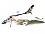 Американский палубный истребитель Douglas F4D-1 Skyray (1:48)-фото2
