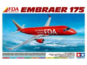 Пассажирский авиалайнер Embraer 175 Fuji Dream Airlines-фото1