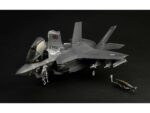 Истребитель-бомбардировщик Lockheed Martin F-35B Lightning II (1:48)-фото13