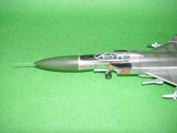 Советский истребитель-перехватчик Су-15УМ (Flagon-G) (1:48)-фото2