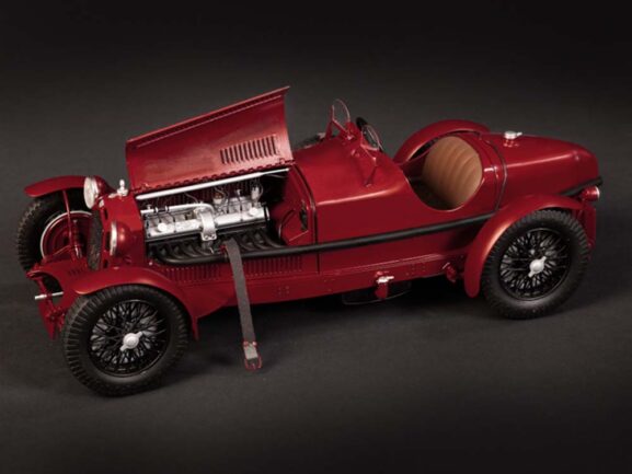 Автомобиль Alfa Romeo 8C 2300 Roadster-фото6