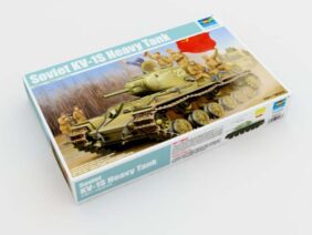Советский скоростной тяжелый танк КВ-1С (Trumpeter)-фото1