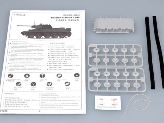 Советский средний танк Т-34/76 (обр. 1942) (Trumpeter)-фото2