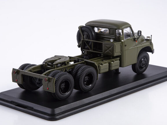 Седельный тягач Tatra-138NT 6х6-фото2