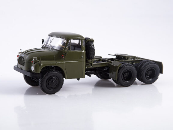 Седельный тягач Tatra-138NT 6х6-фото5