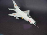Китайский истребитель Chengdu F-7II (1:32)-фото6