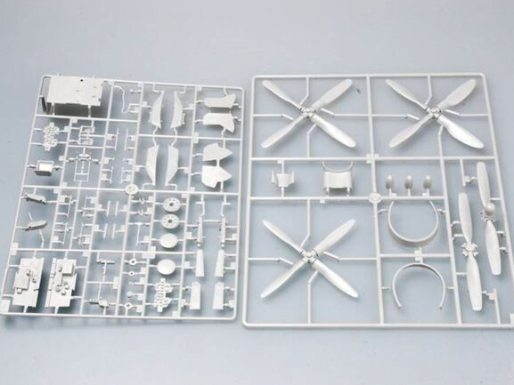 Американский истребитель P-47D Thunderbolt Bubbletop (1:32)-фото4