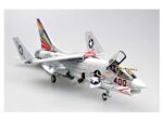 Американский истребитель Vought F-8E Crusader (1:32)-фото11