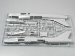Американский истребитель Vought F-8E Crusader (1:32)-фото2