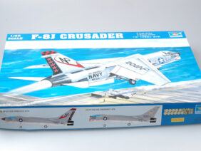Американский истребитель Vought F-8J Crusader-фото1
