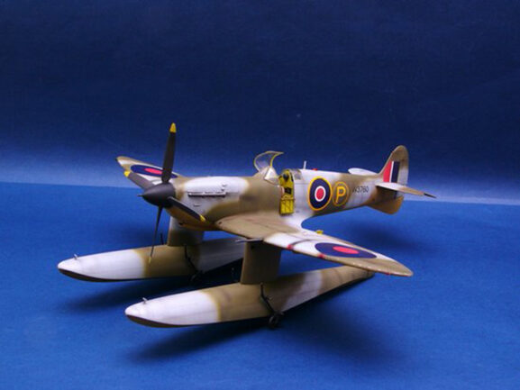 Британский истребитель Supermarine Spitfire Mk.Vb (поплавковая версия)-фото17