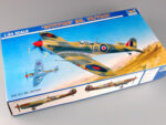 Британский истребитель Supermarine Spitfire Mk.Vb Trop (Trumpeter)-фото1