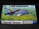 Американский истребитель F-100D Super Sabre (пилотажная группа Thunderbirds)-фото1