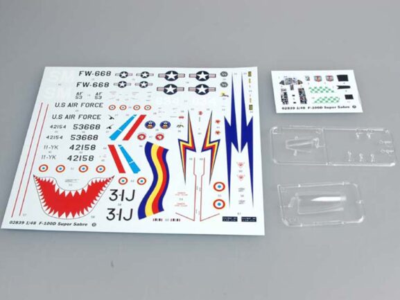 Американский истребитель North American F-100D Super Sabre (1:48)-фото6