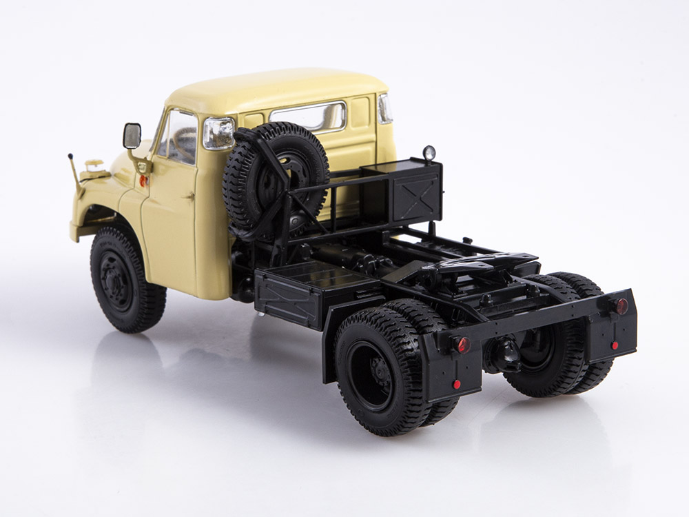 Седельный тягач Tatra-138NT 4х4 (бежевый) (бежевый)-фото2