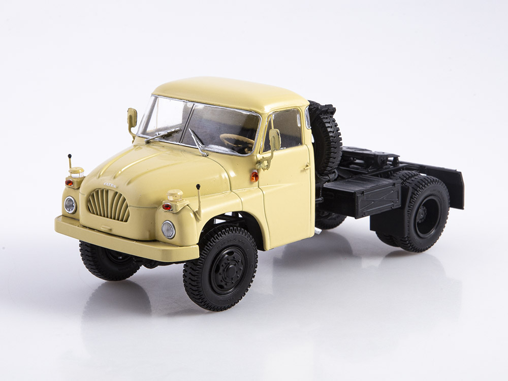 Седельный тягач Tatra-138NT 4х4 (бежевый) (бежевый)-фото1