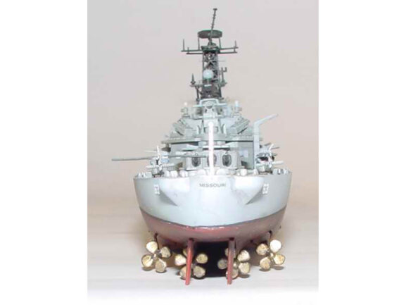 Американский линкор USS Missouri BB-63 (Миссури) (Trumpeter)-фото9