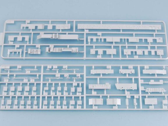 Американский авианосец USS Ticonderoga CV-14 (Тикондерога) (1:700)-фото12