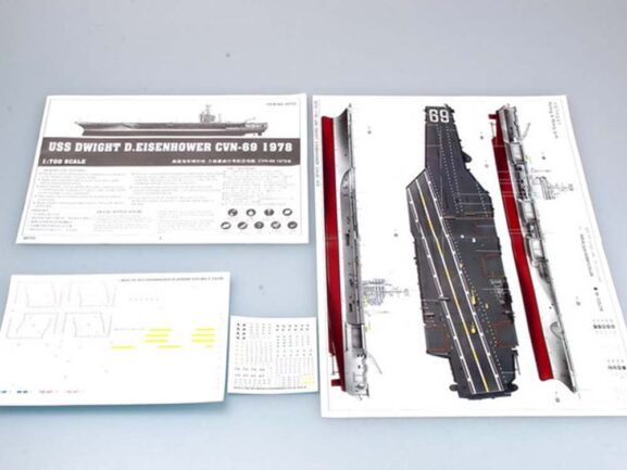Американский авианосец USS Dwight D.Eisenhower CVN-69 1978 (Дуайт Эйзенхауэр)-фото3