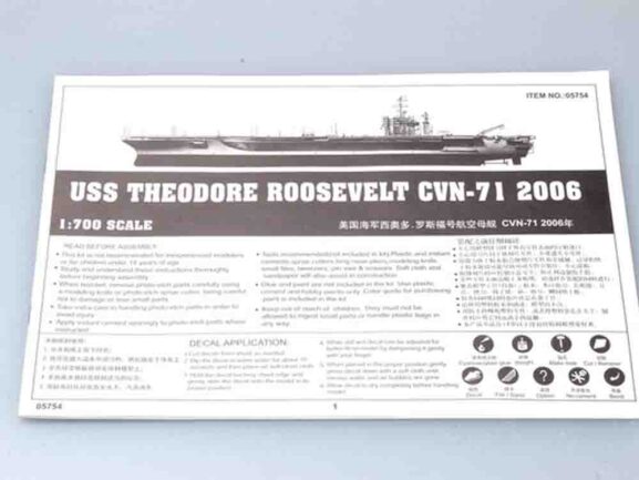 Американский авианосец USS Roosevelt CVN-71 (Теодор Рузвельт) (Trumpeter)-фото5