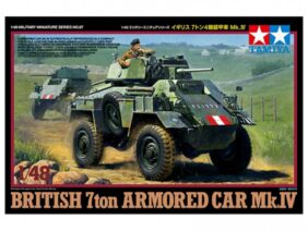 Британский средний бронеавтомобиль Humber Mk.IV с фигурой командира-фото1