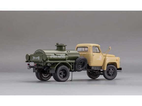 Топливозаправщик МЗ-3607 (ГАЗ-52-01) колхоз им. Дзержинского 1973г.-фото3
