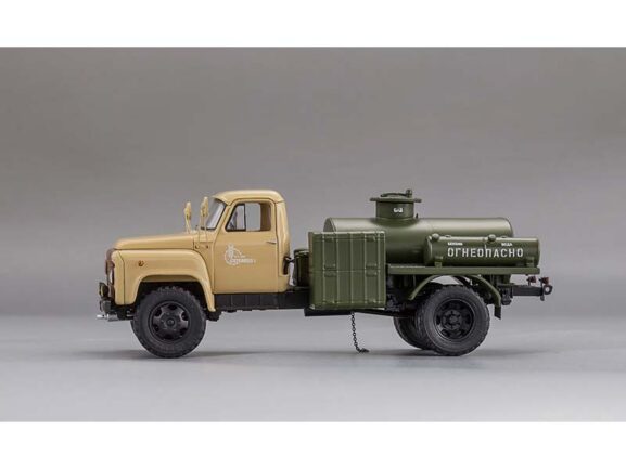 Топливозаправщик МЗ-3607 (ГАЗ-52-01) колхоз им. Дзержинского 1973г.-фото7