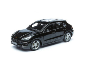 Автомобиль Porsche Macan black-фото1