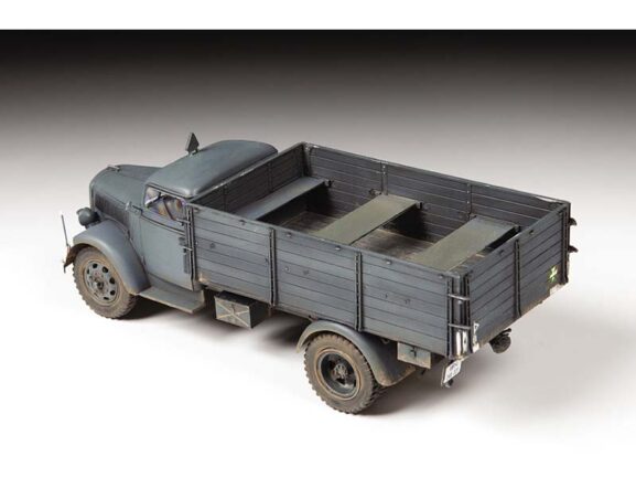 Немецкий грузовик Opel Blitz Kfz. 305-фото3