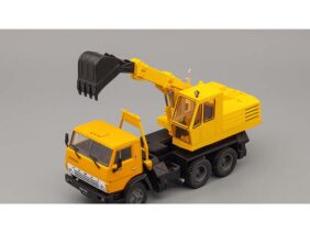 Экскаватор ЭО-3532 (КАМАЗ-5511) (Kultowe Ciezarowki PRL-u №57)-фото1