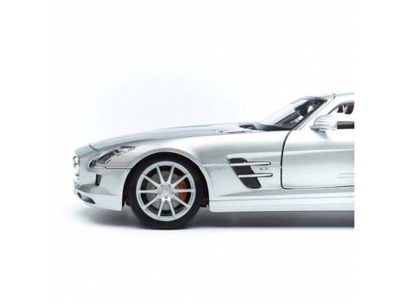 Автомобиль Mercedes-Benz SLS AMG Silver-фото6