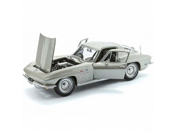 Автомобиль Chevrolet Corvette 1965 silver-фото5