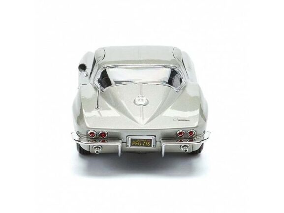 Автомобиль Chevrolet Corvette 1965 silver-фото7