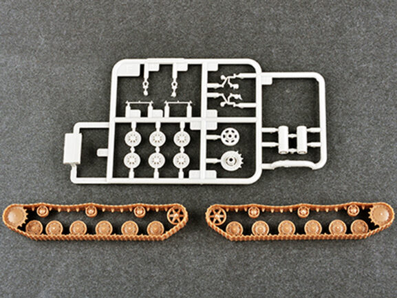 Советский тяжелый танк КВ-122 (1:72)-фото3