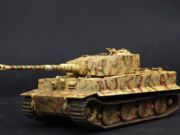 Немецкий тяжелый танк Pz.Kpfw.VI Ausf.E «Тигр» (T-VI) с циммеритом-фото10