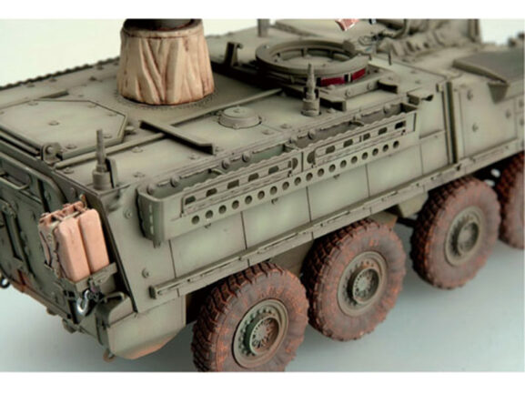 Американский бронетранспортер М1134 Stryker (Страйкер) с противотанковым ракетным комплексом — изображение 6