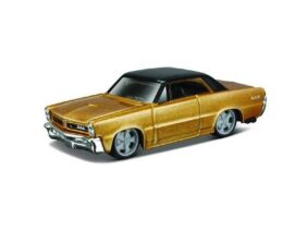 Автомобиль Pontiac GTO 1965